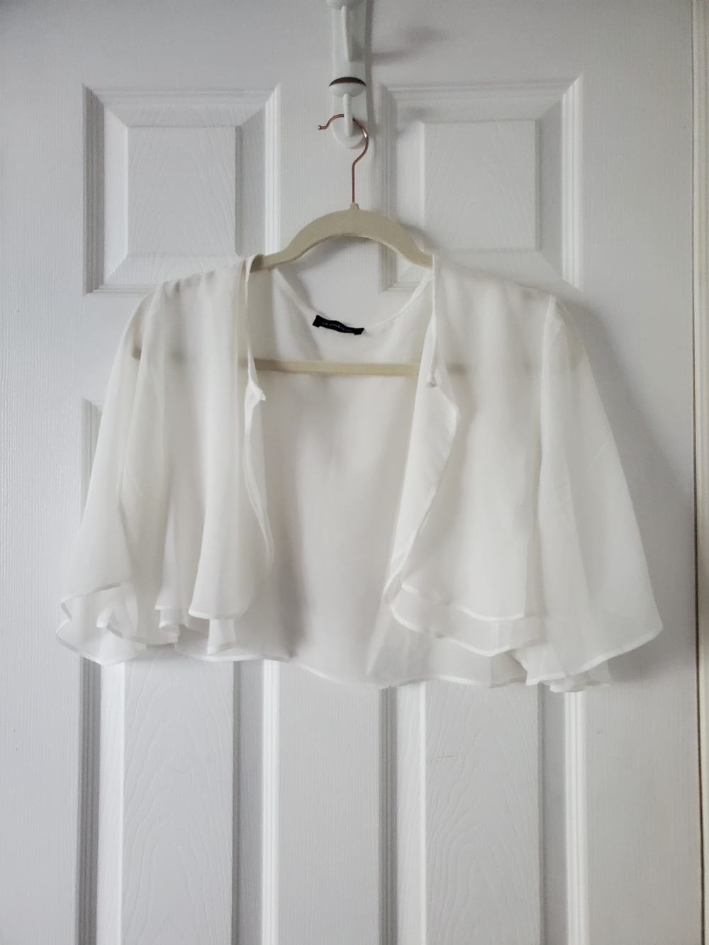 le chateau White Chiffon Bolero Shrug